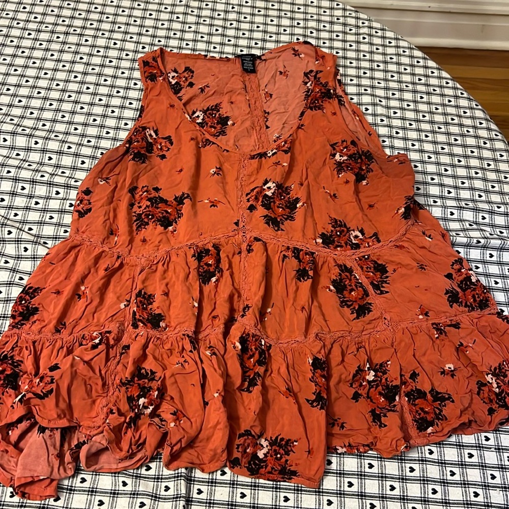 Torrid tank top with flowers size 3 (3XL)